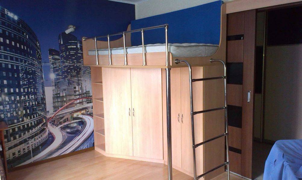 двухъярусная кровать в детскую в Таганроге