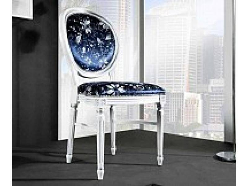 стул p66 белый с патиной и серебряными деталями / ткань uph gene 3057 light blue в Таганроге