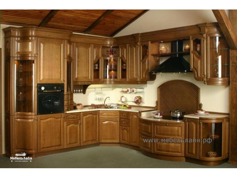 классическая кухня из массива дерева в Таганроге