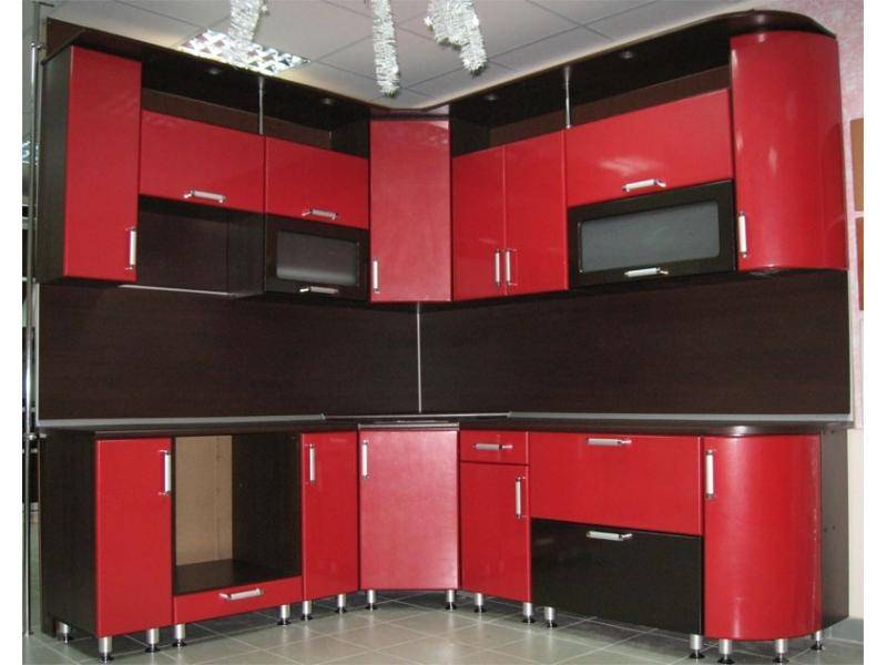 угловая красная кухня в Таганроге