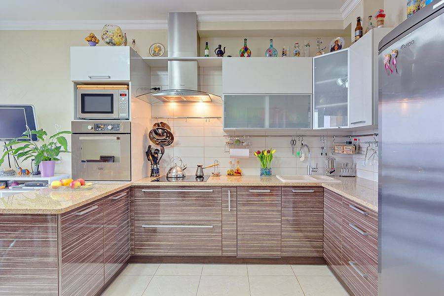 большая кухня модерн в Таганроге