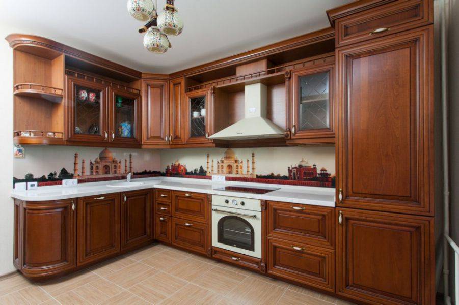 классическая угловая кухня малифесента в Таганроге
