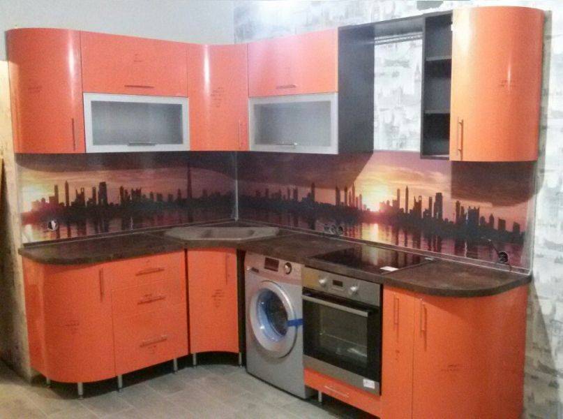 угловая кухня с радиусными фасадами мдф в Таганроге