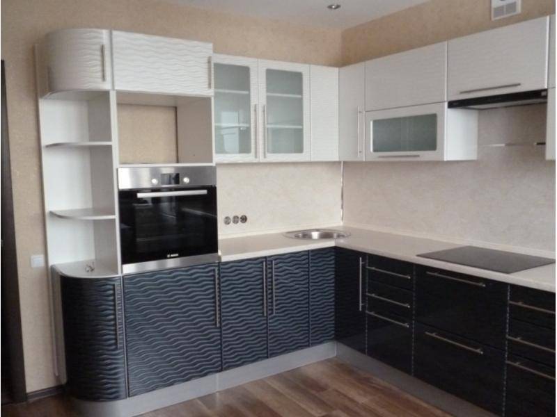 угловая кухня с фрезеровкой 3д в Таганроге