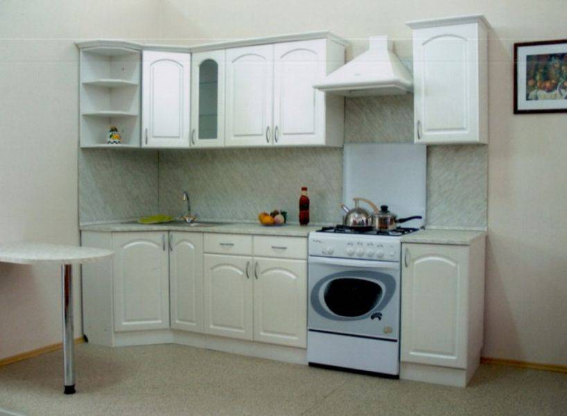 угловая белая кухня в Таганроге