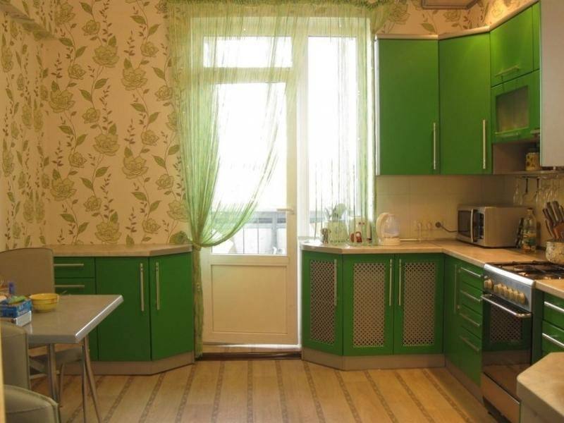 угловая зеленая кухня в Таганроге