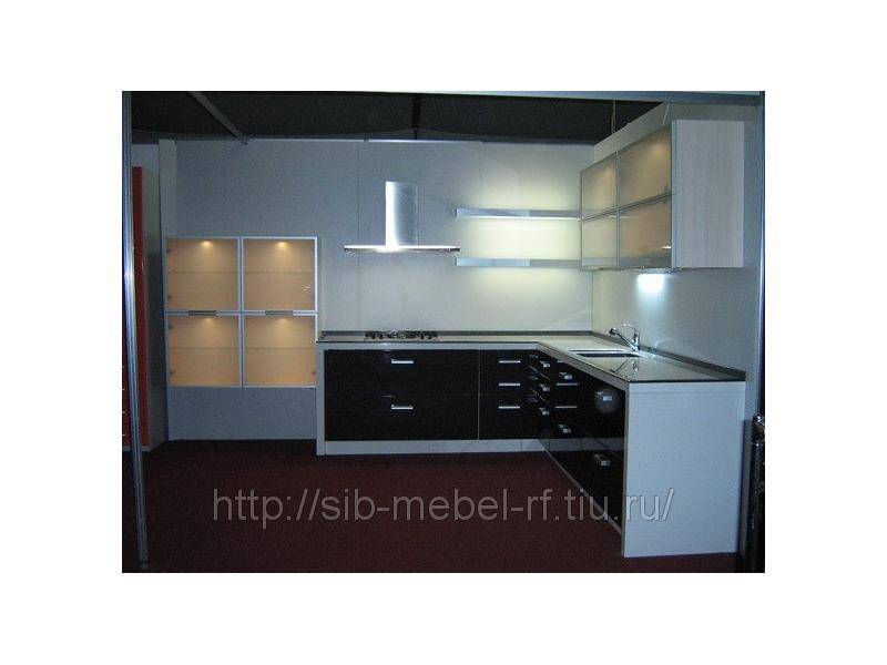 кухня с фасадами из пластика 3 в Таганроге