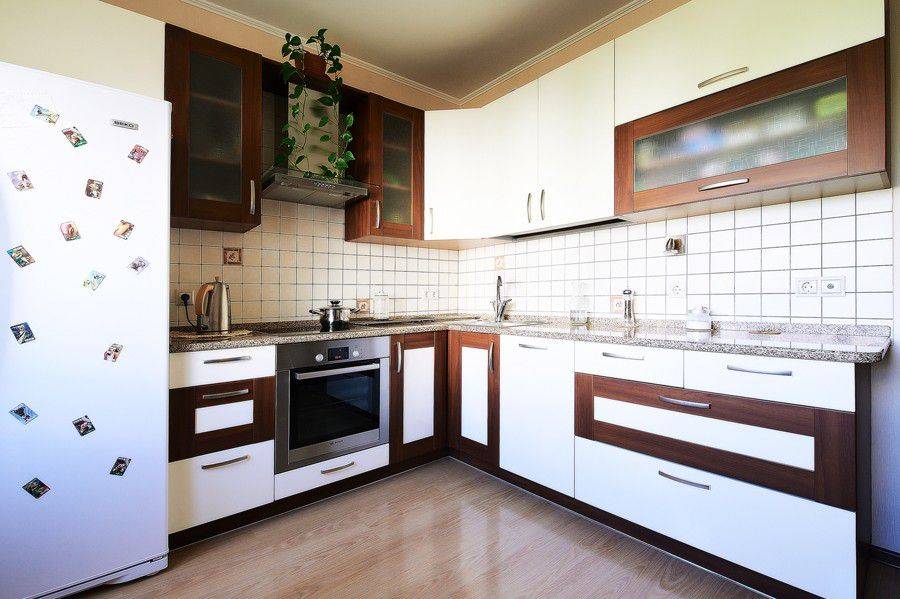 угловая кухня рамочный фасад в Таганроге