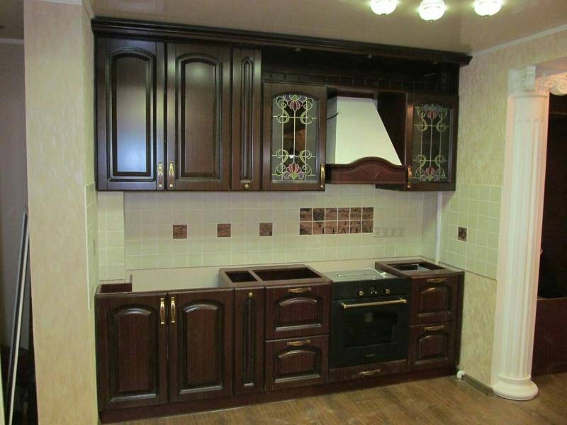классическая прямая кухня в Таганроге