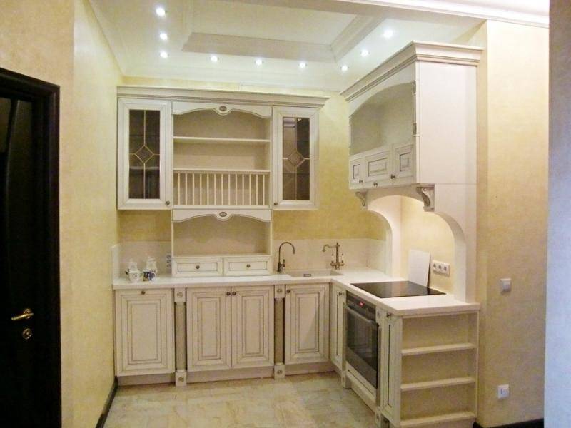 классическая угловая кухня в Таганроге