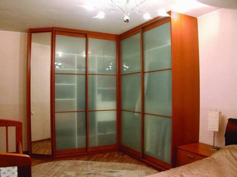 шкаф - купе угловой в Таганроге