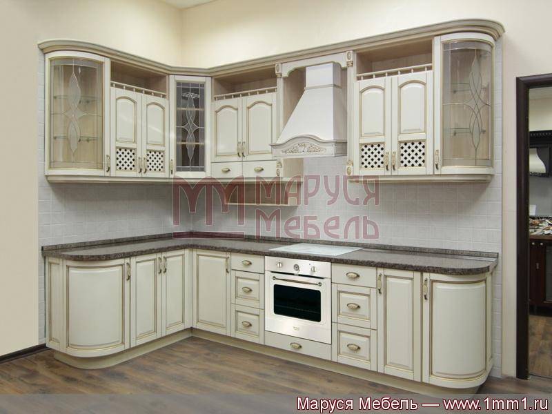 кухня угловая классика массив в Таганроге