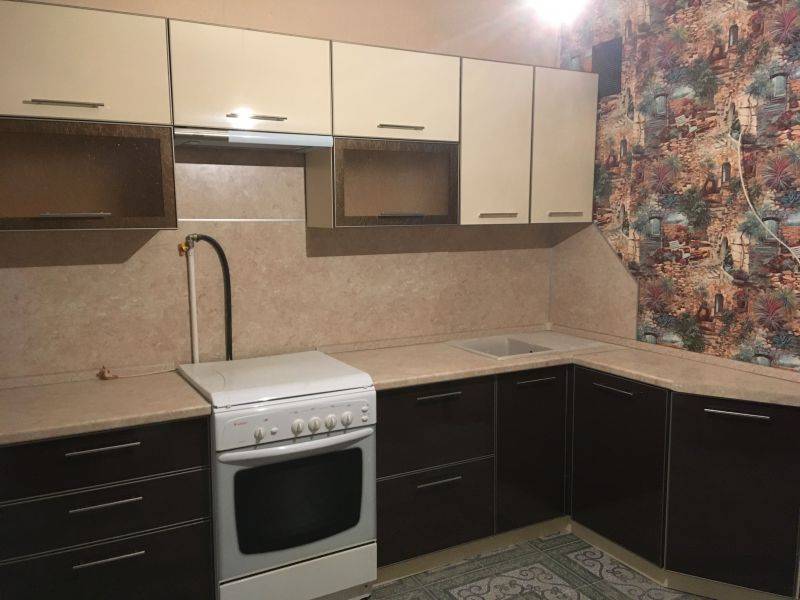 кухня пластик беж+шоколад в Таганроге