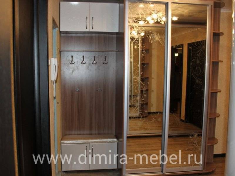прихожая со шкафом-купе в Таганроге