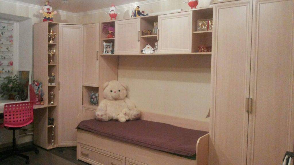 светлая стенка в детскую в Таганроге