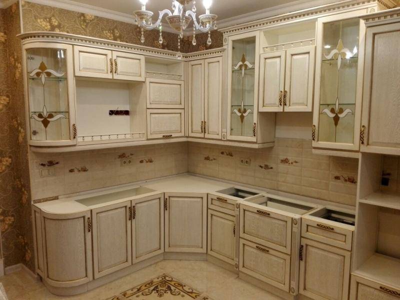 угловая кухня классическая в Таганроге