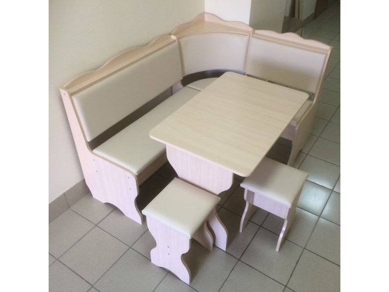 кухонный уголок миссия, дуб выбеленный, к/з молочный в Таганроге