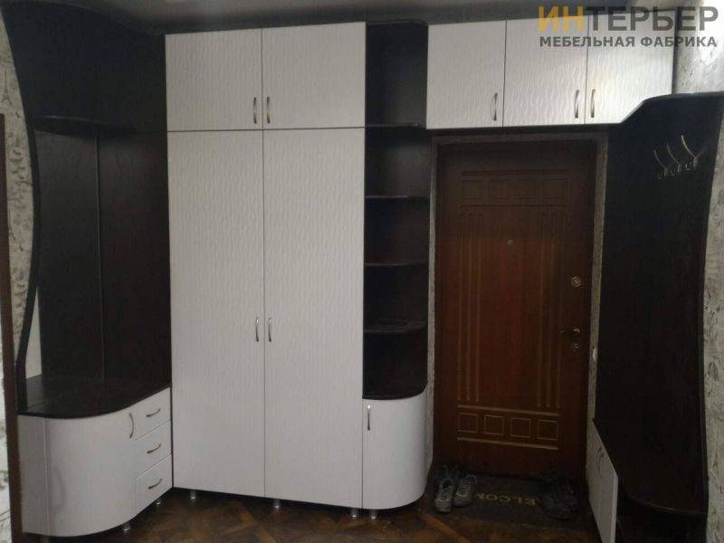 угловая прихожая в Таганроге