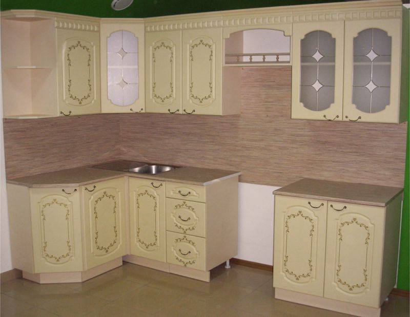 угловая кухня с витражом венеция в Таганроге