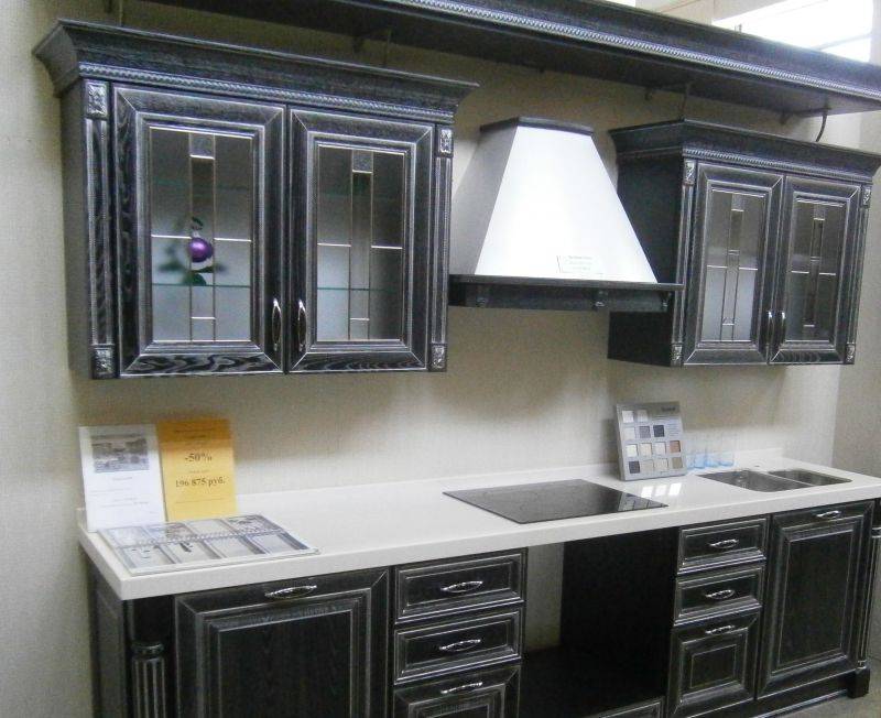 классическая угловая кухня в Таганроге