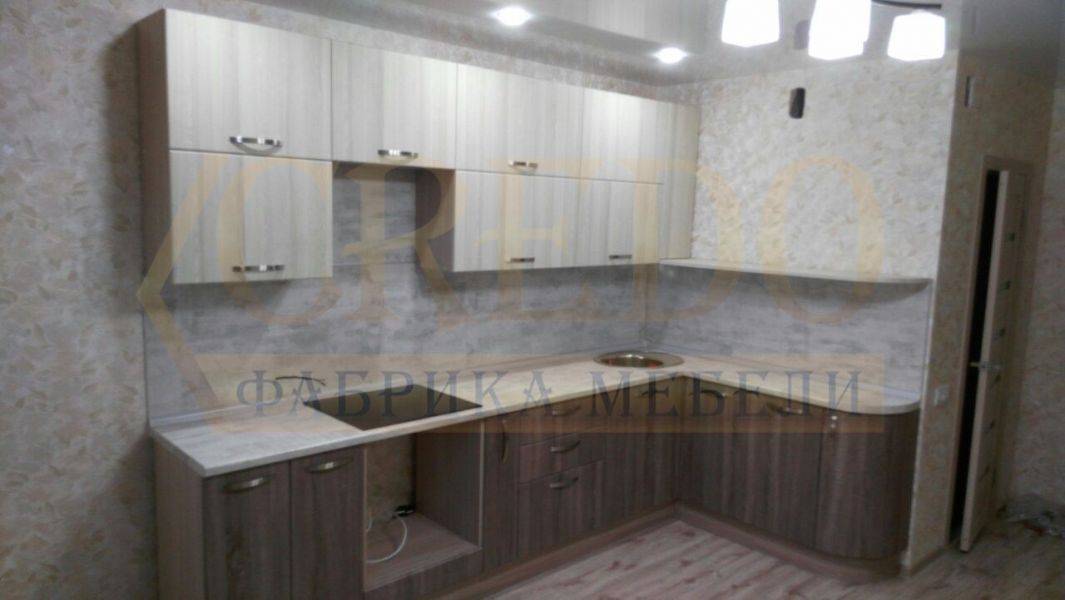 угловая кухня в Таганроге