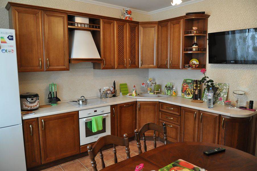 кухня с фасадом из массива ясеня т516 в Таганроге