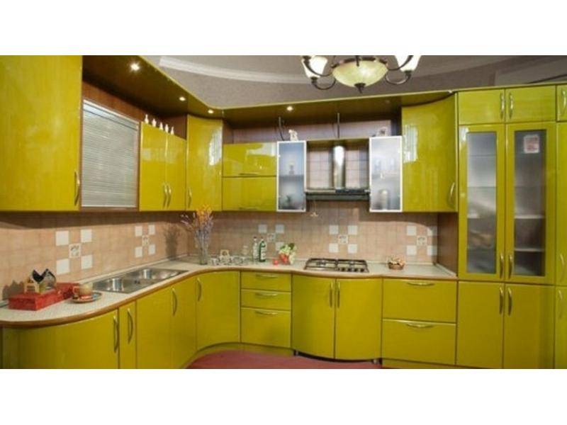 большая кухня с фасадами эмаль в Таганроге