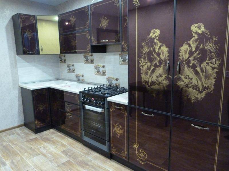 кухня угловая с рисунком из золота в Таганроге