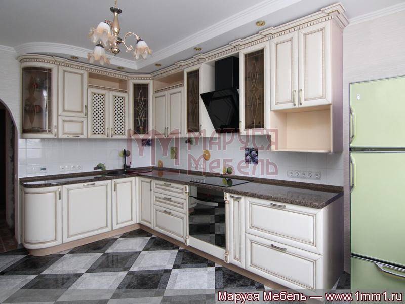 кухня угловая массив в Таганроге