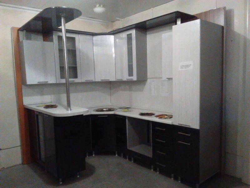 угловая кухня в Таганроге