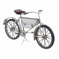 модель bicycle серебристого цвета в Таганроге